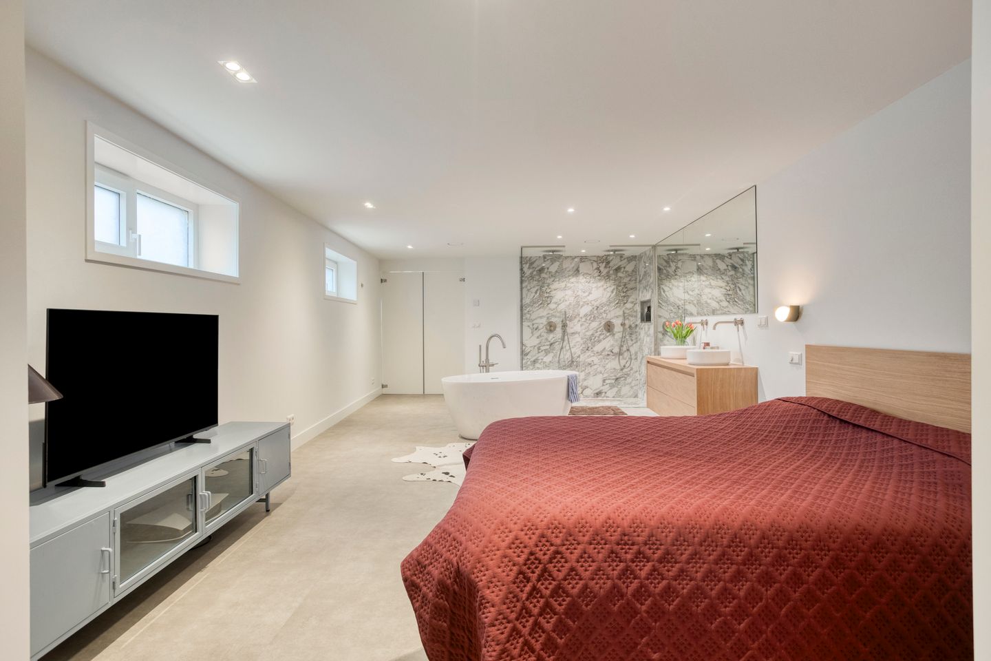 Historic Aquarium Building in Zaandijk Fully Renovated with Luxury Finishes — 49