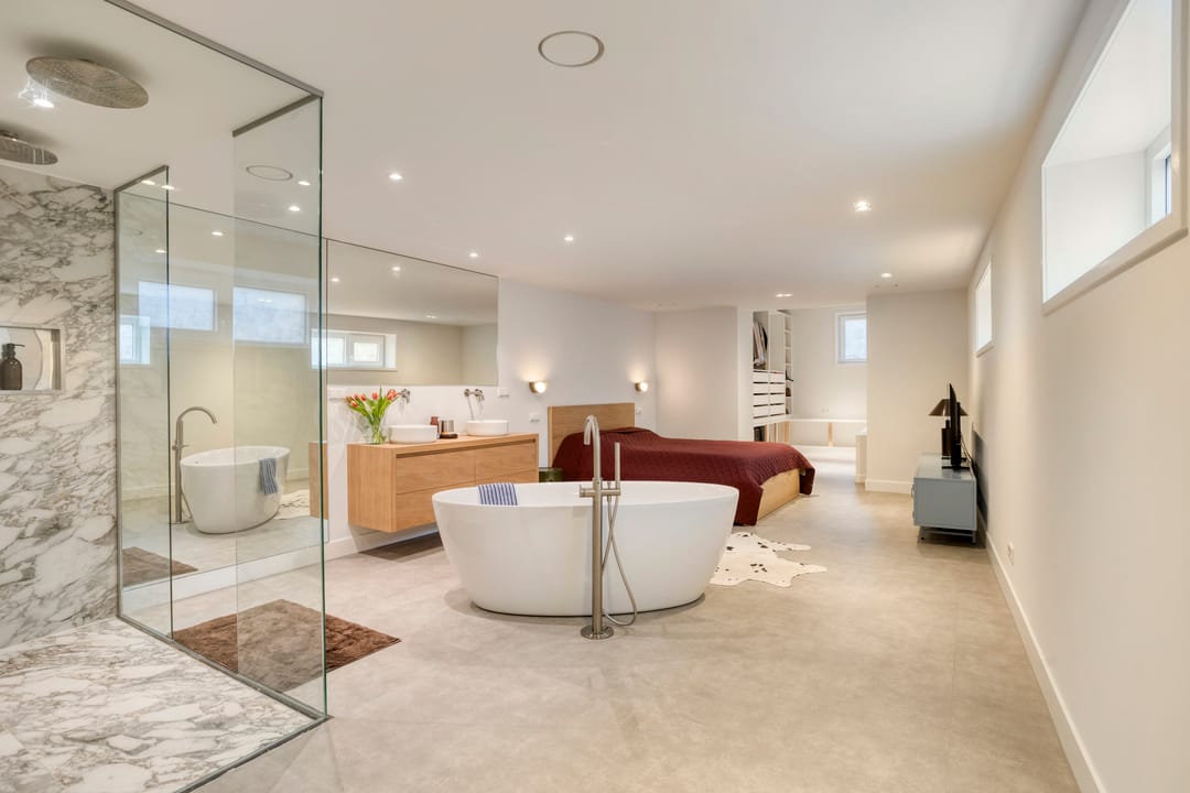 Historic Aquarium Building in Zaandijk Fully Renovated with Luxury Finishes — 46