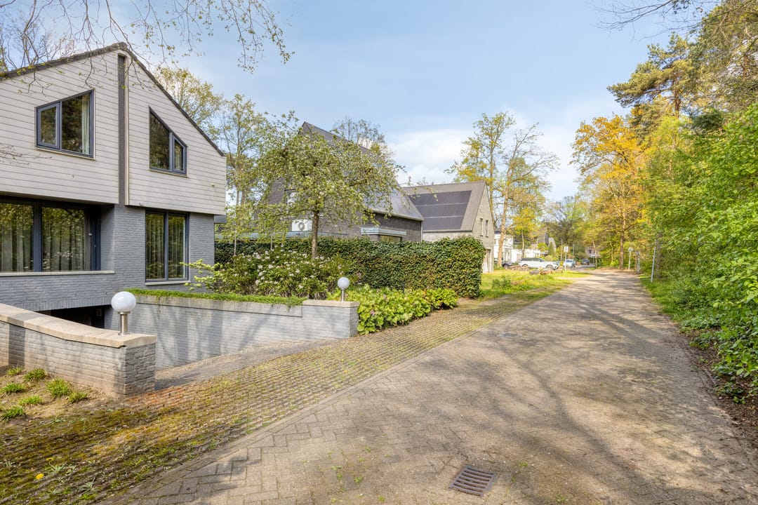 Spacious Detached Villa on the Forest Edge in Waalre — 71