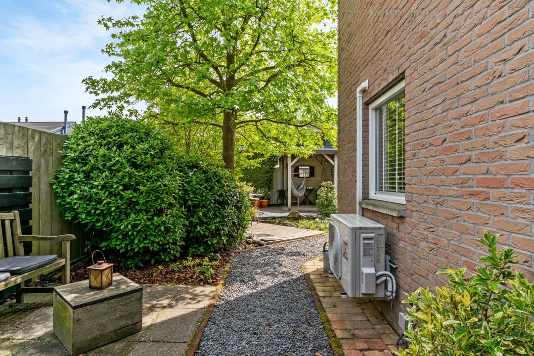 Photo 38 of Jan van Eyckstraat 36