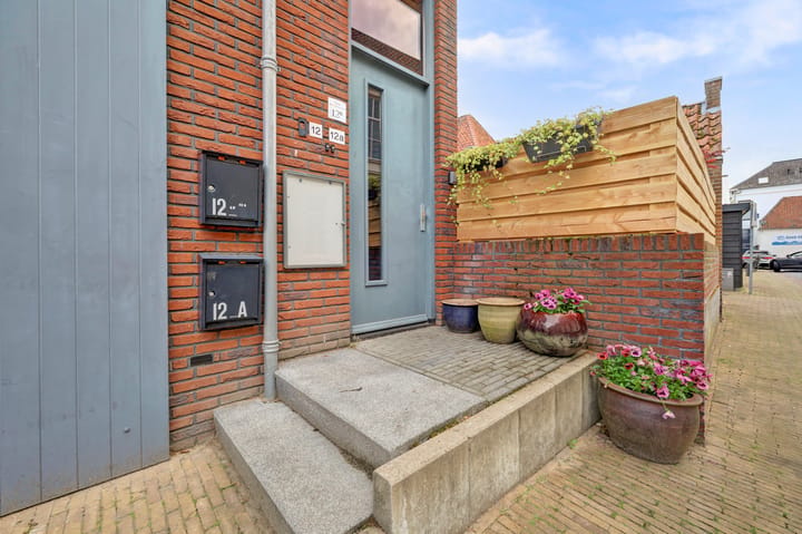 Photo 4 of Achterstraat 12-A