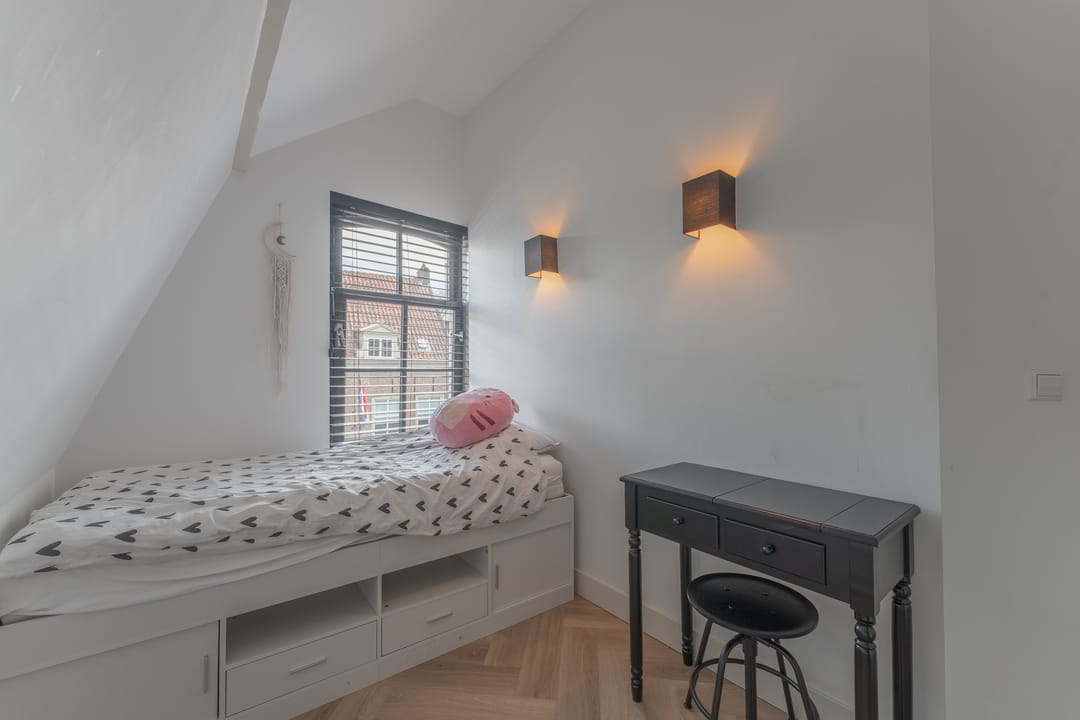 Photo 37 of Breedstraat 62