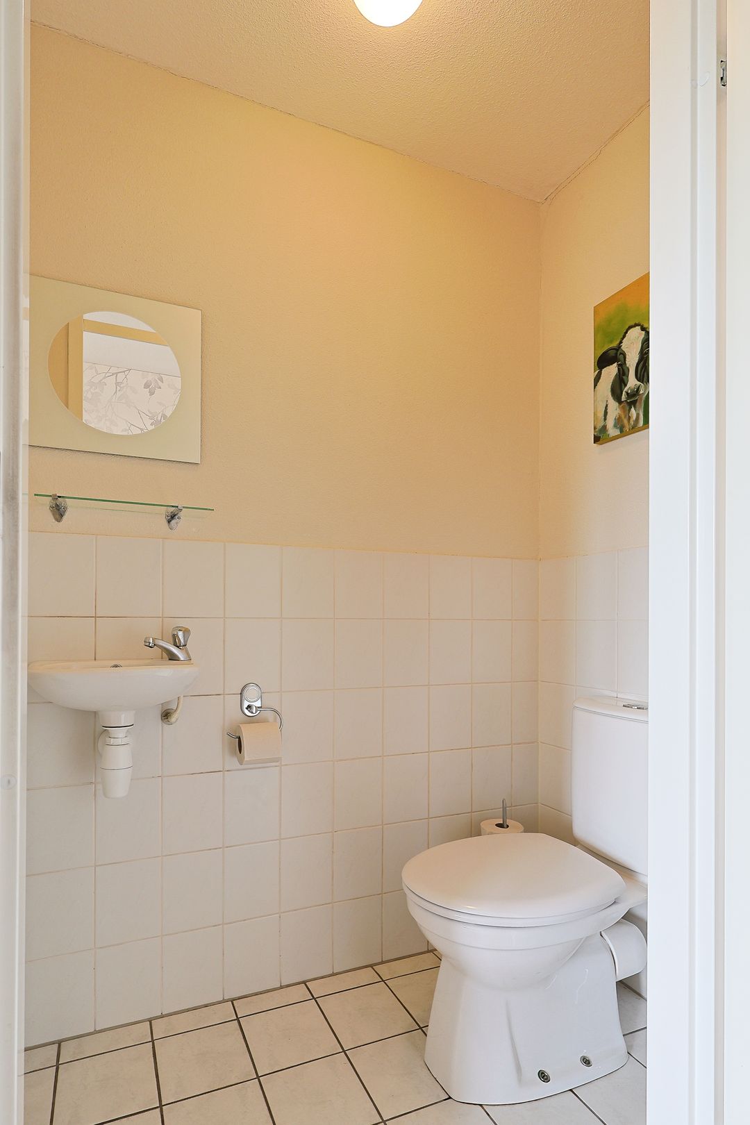 Photo 13 of Dr.van Helvoortstraat 24