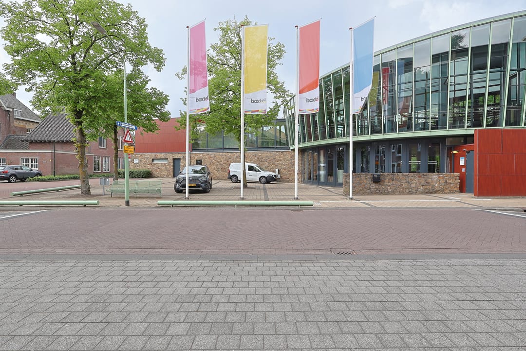 Photo 37 of Dr.van Helvoortstraat 24