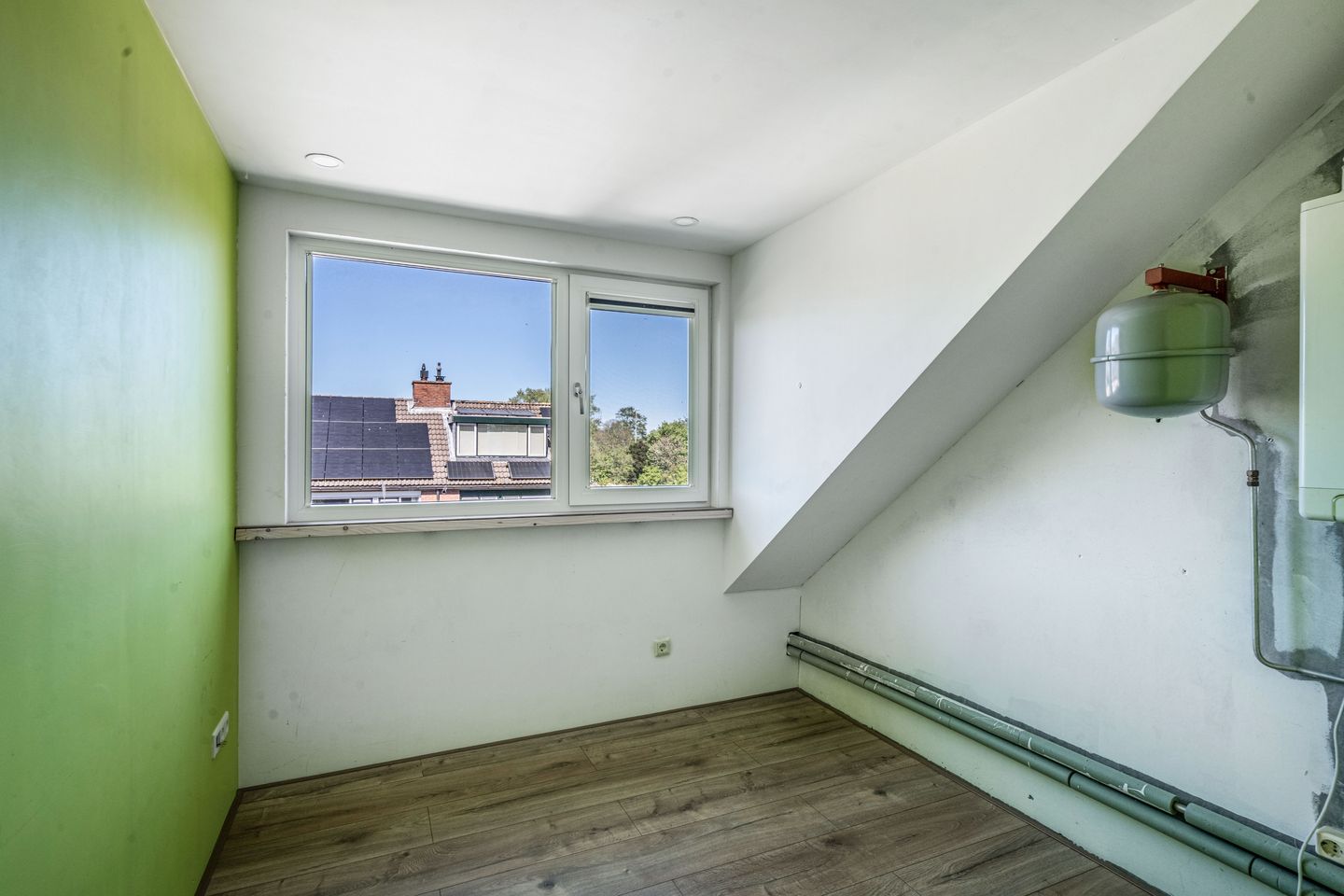 Photo 29 of Oostzeestraat 133