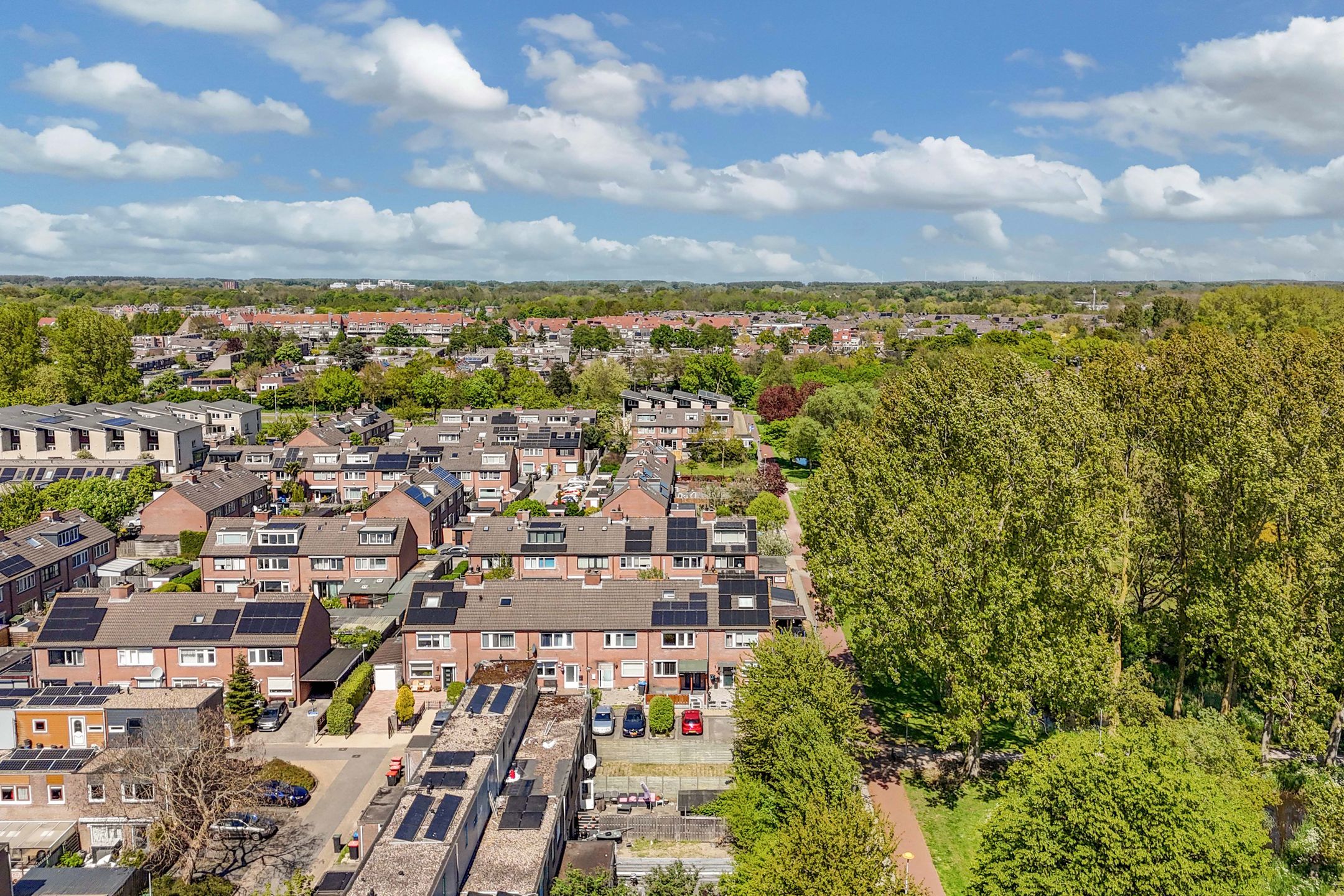 Photo 9 of Oostzeestraat 133