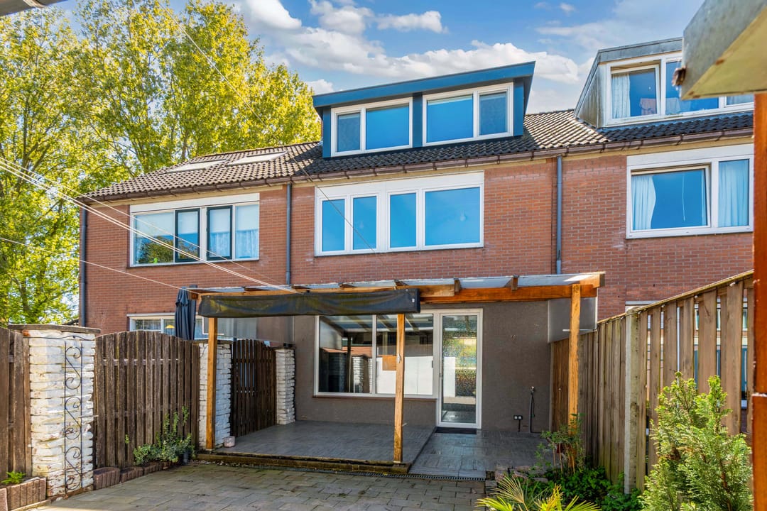 Photo 43 of Oostzeestraat 133
