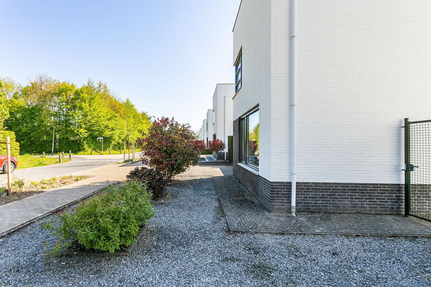 Spacious Detached Home with Indoor Garage in Sought-After Amstenraderveld — 34