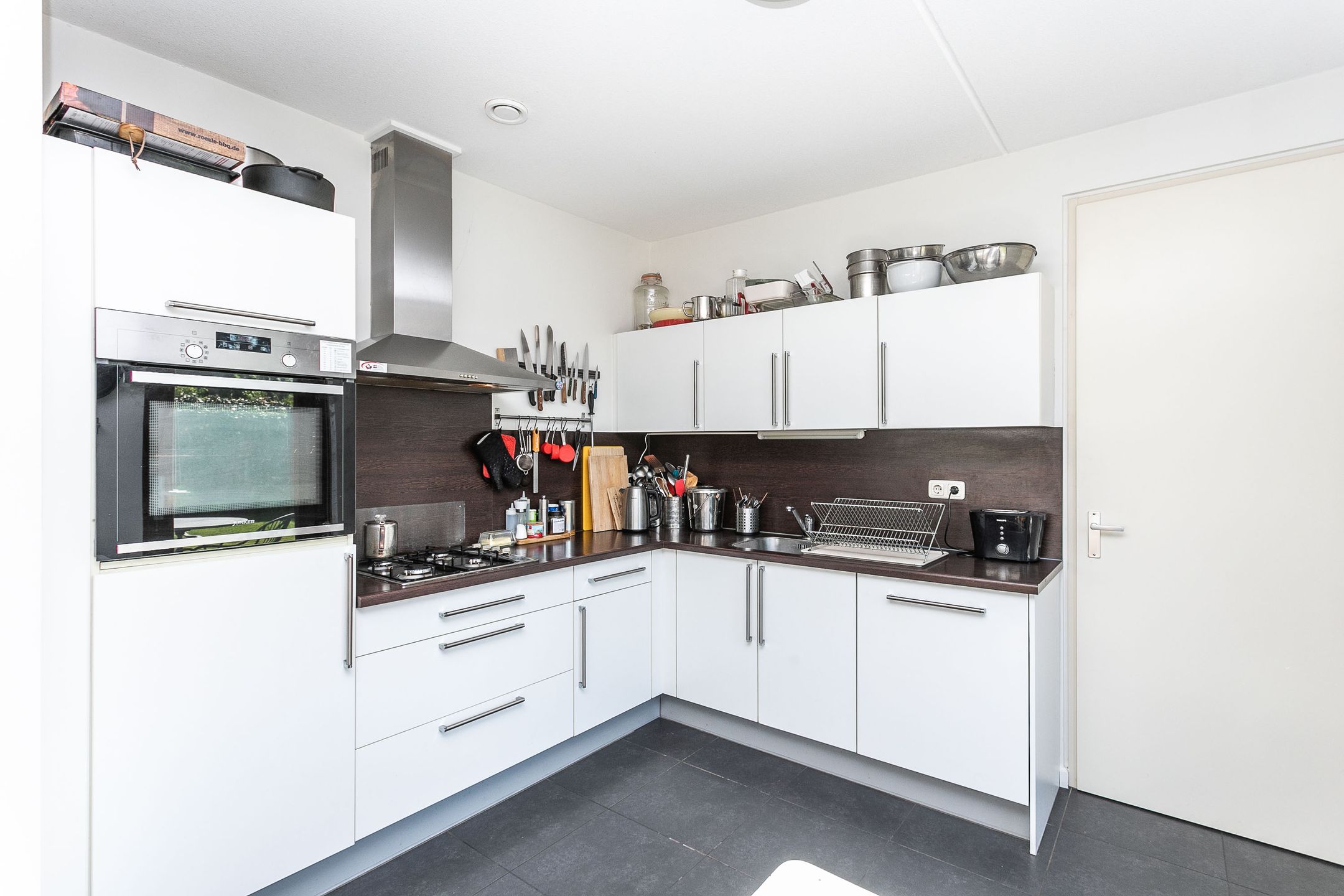 Spacious Detached Home with Indoor Garage in Sought-After Amstenraderveld — 12
