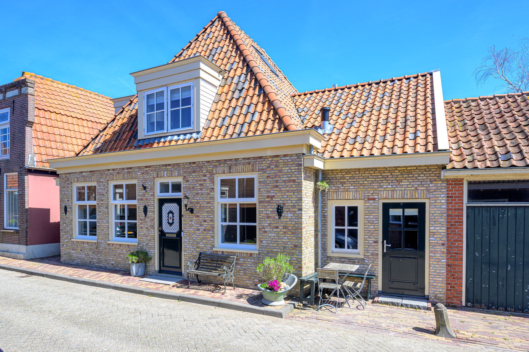 Wijdesteeg 10 