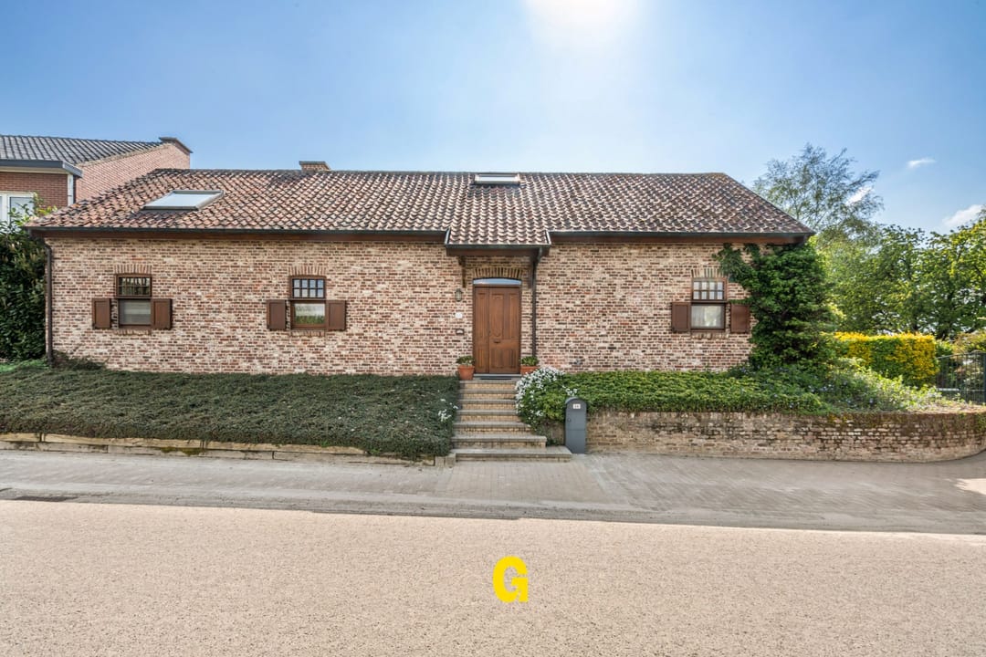 Beautifully Rebuilt Character Villa on Expansive 5,000m² Plot with Protected Rural Views — 68