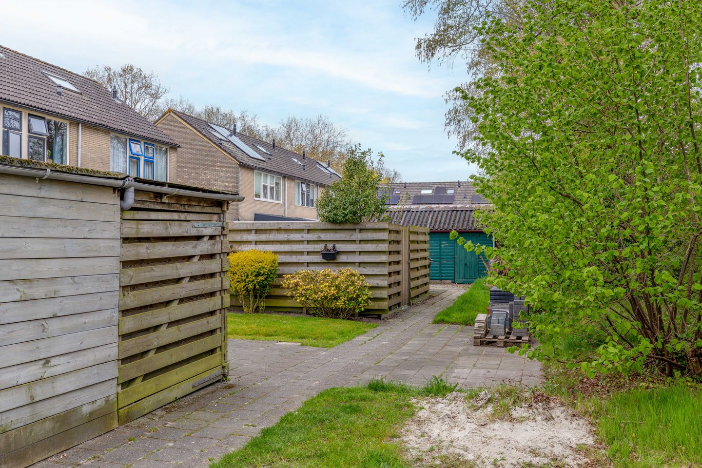 Photo 40 of Lijsterbesstraat 57