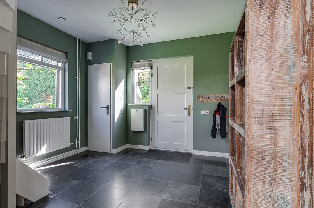 Spacious Detached Family Home with Home Office Space in Quiet Cul-de-sac — 13