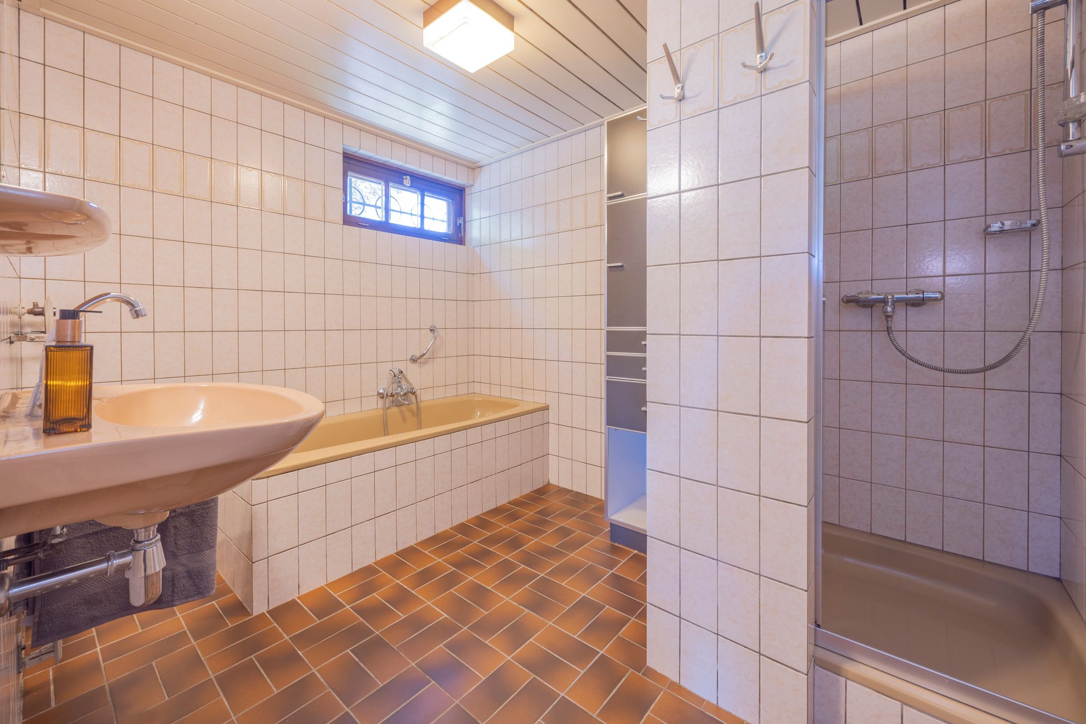 Characteristic Detached Home with Large Garden and Outbuildings in Haaren — 15