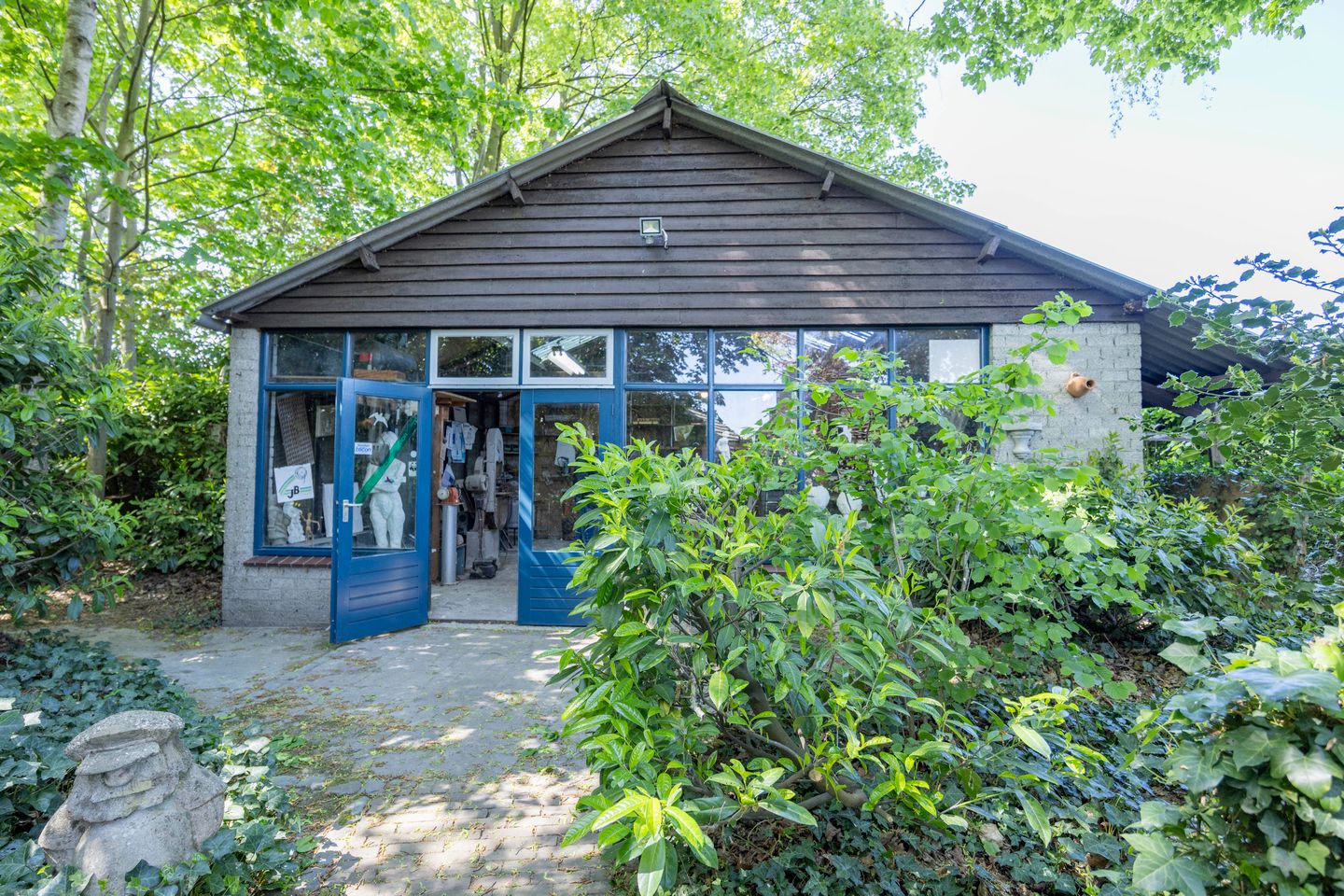 Characteristic Detached Home with Large Garden and Outbuildings in Haaren — 35
