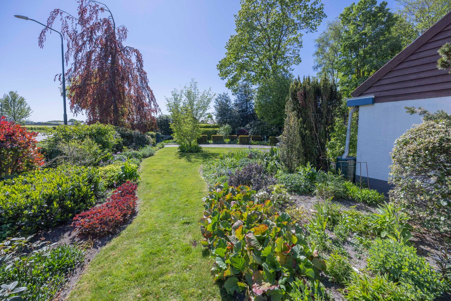 Characteristic Detached Home with Large Garden and Outbuildings in Haaren — 25