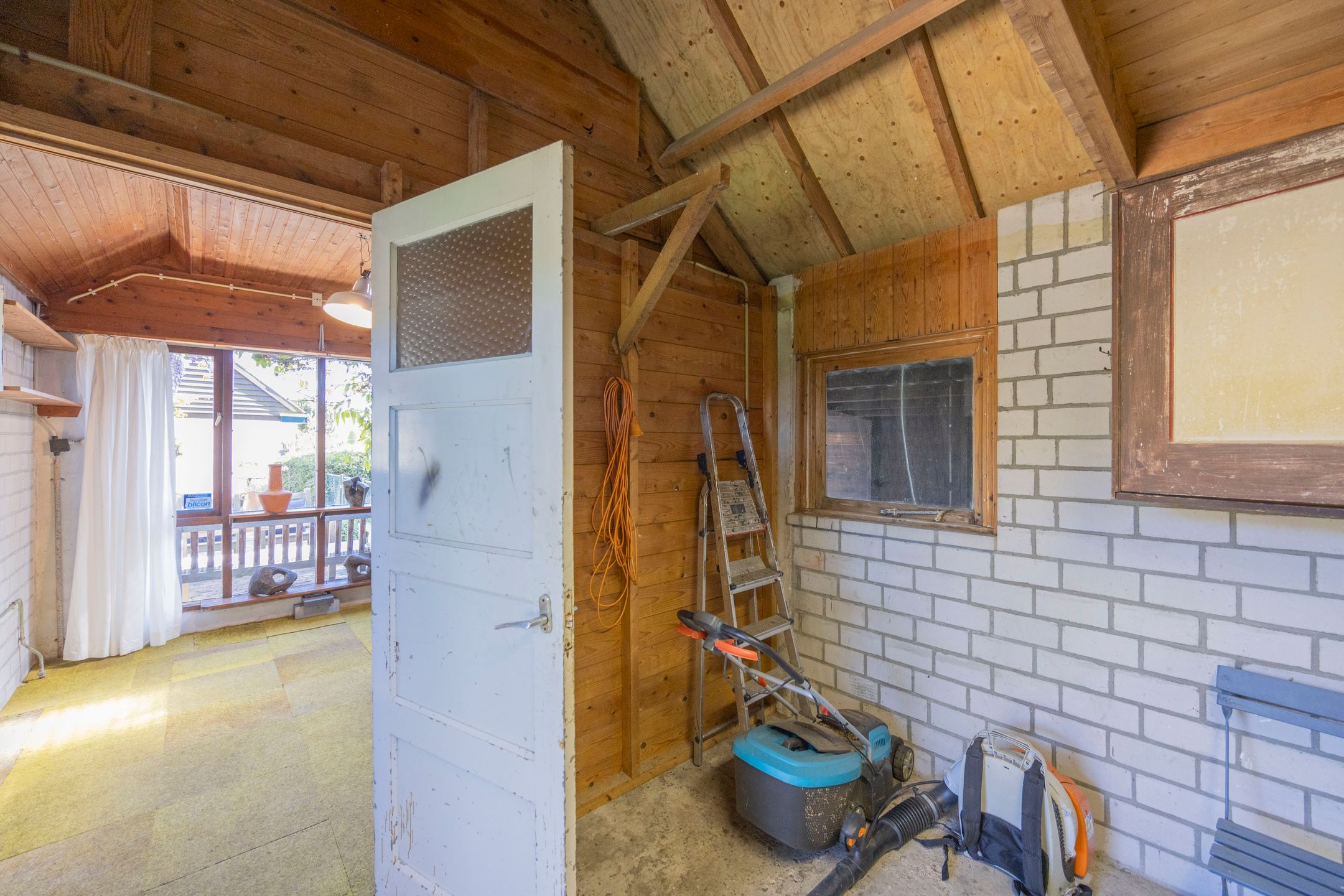 Characteristic Detached Home with Large Garden and Outbuildings in Haaren — 30