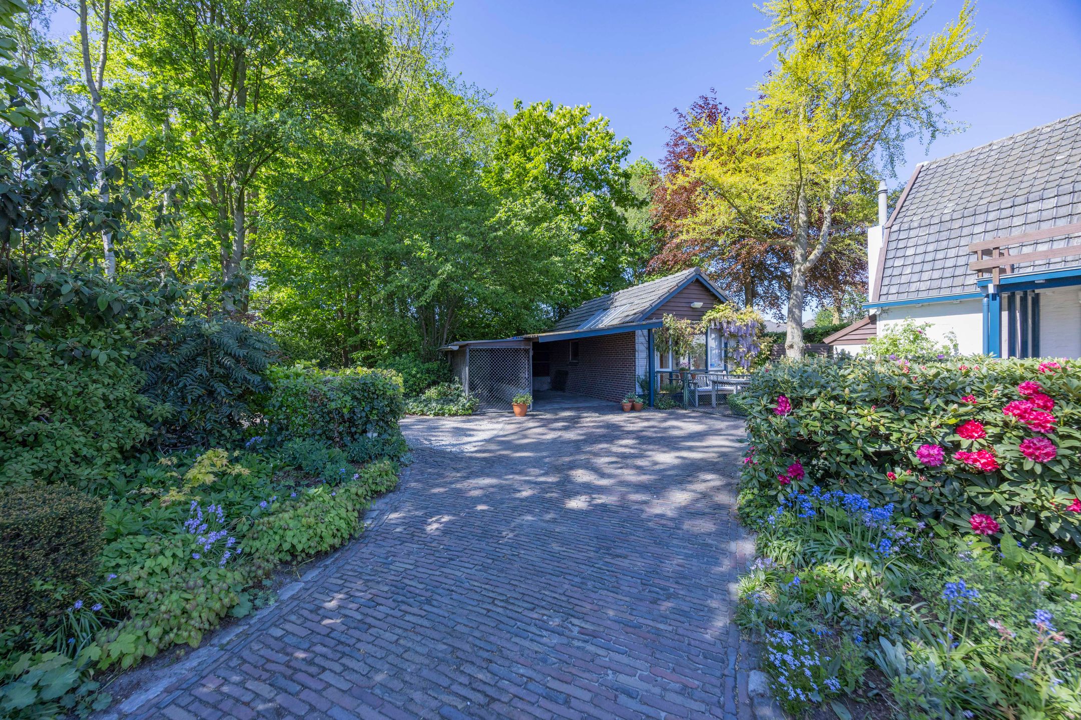 Characteristic Detached Home with Large Garden and Outbuildings in Haaren — 27