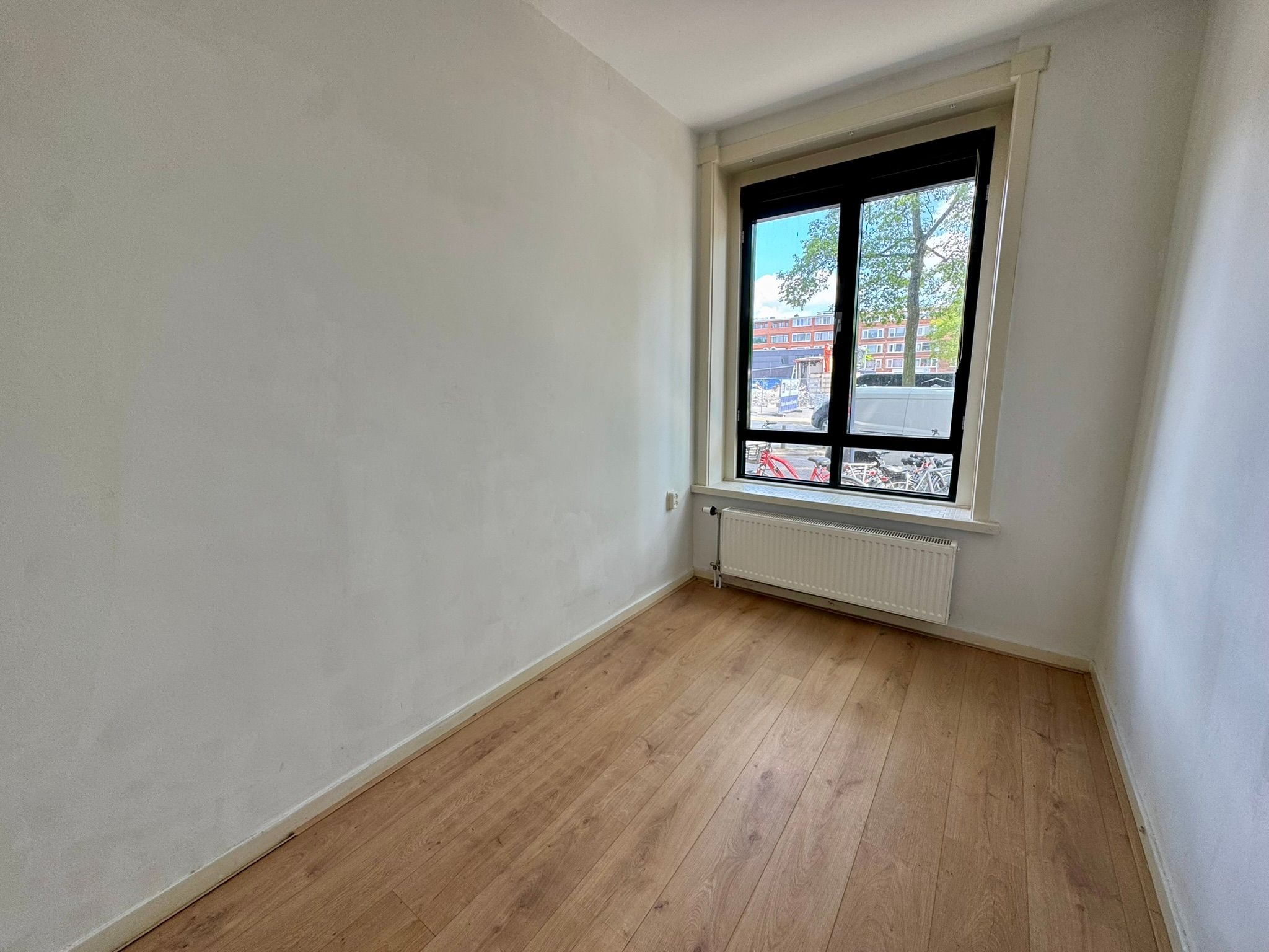 Charming Ground-Floor Apartment with Garden in Rotterdam's Blijdorp — 12