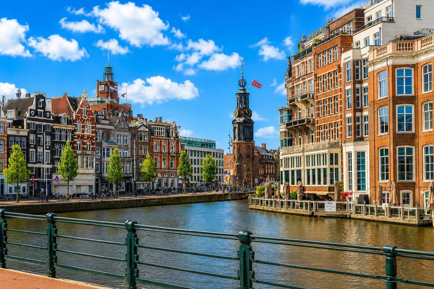 Renovated Monumental Apartment with Elevator in Amsterdam City Center — 19