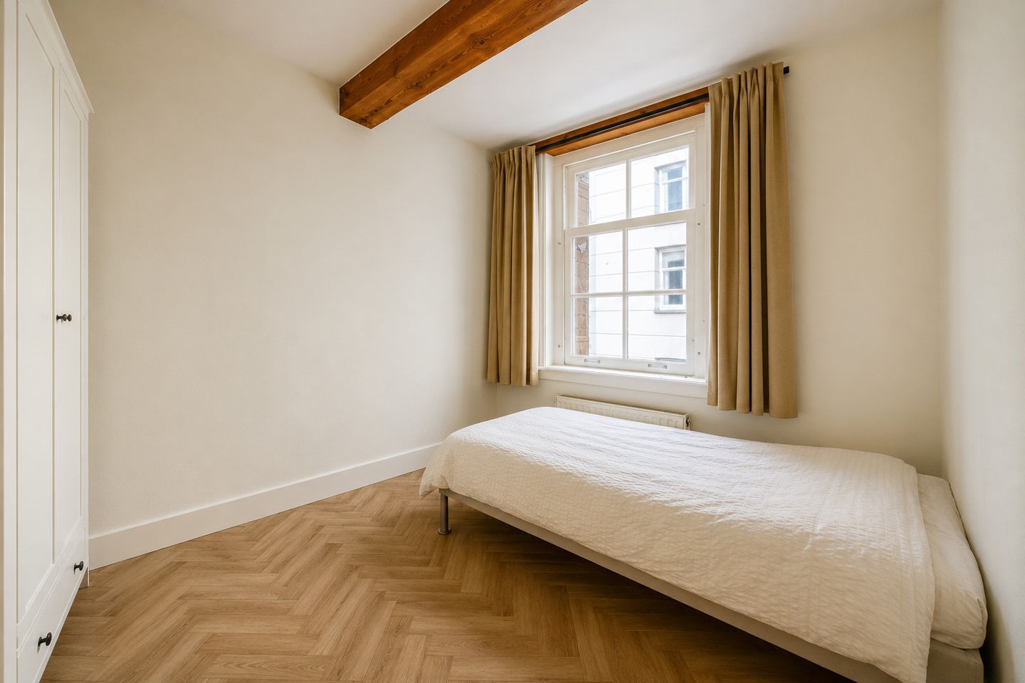 Renovated Monumental Apartment with Elevator in Amsterdam City Center — 14