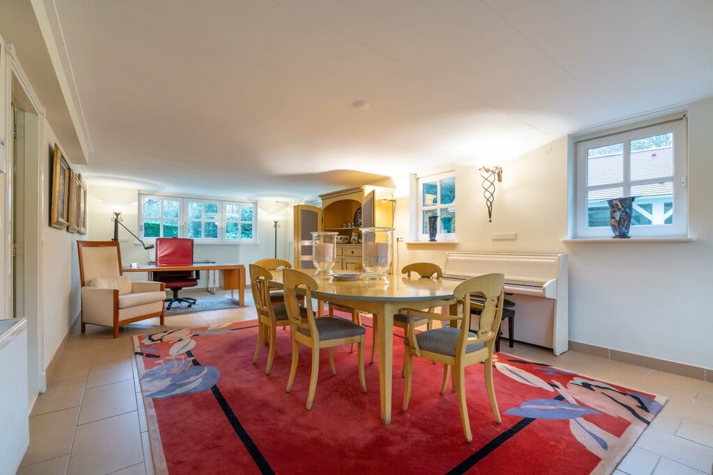 Stately Detached Villa with Expansive Garden Near Wassenaar Centre — 17