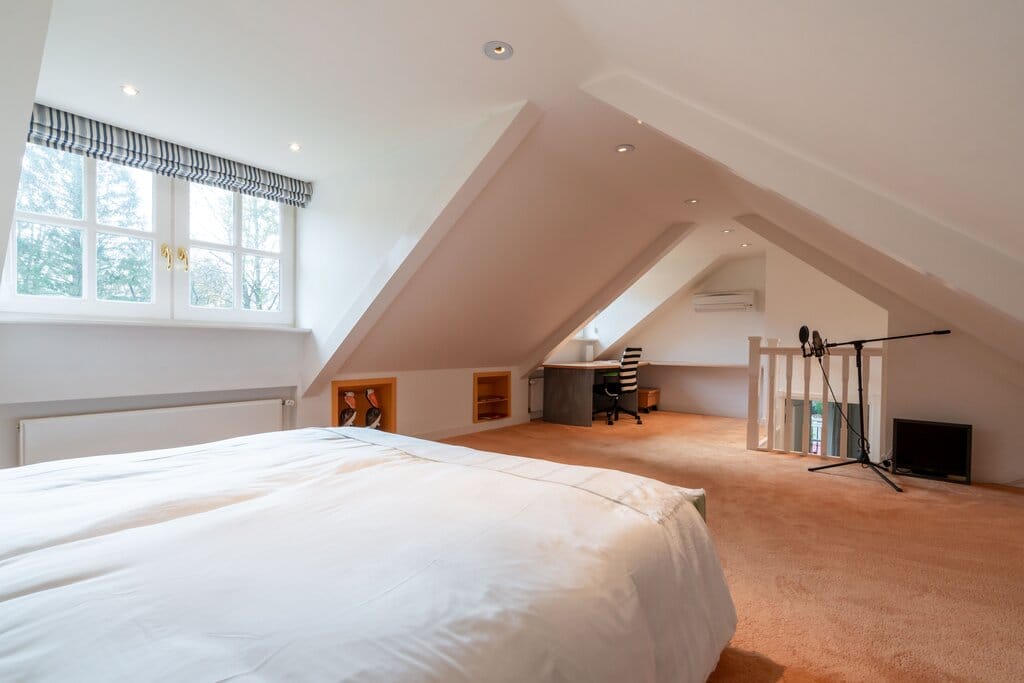 Stately Detached Villa with Expansive Garden Near Wassenaar Centre — 30