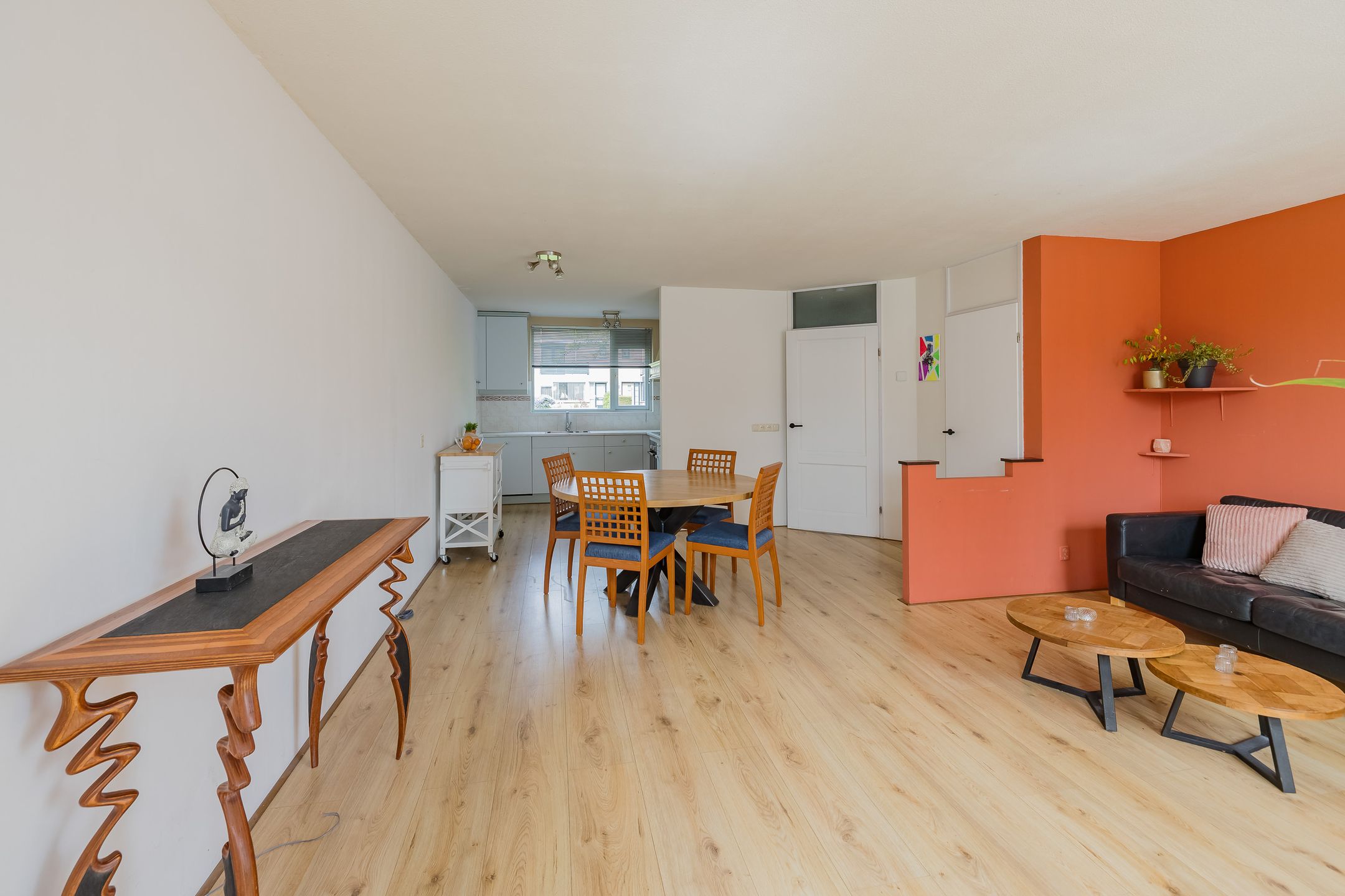 Spacious Four-Bedroom Terraced Home in Green Velserbroek — 21