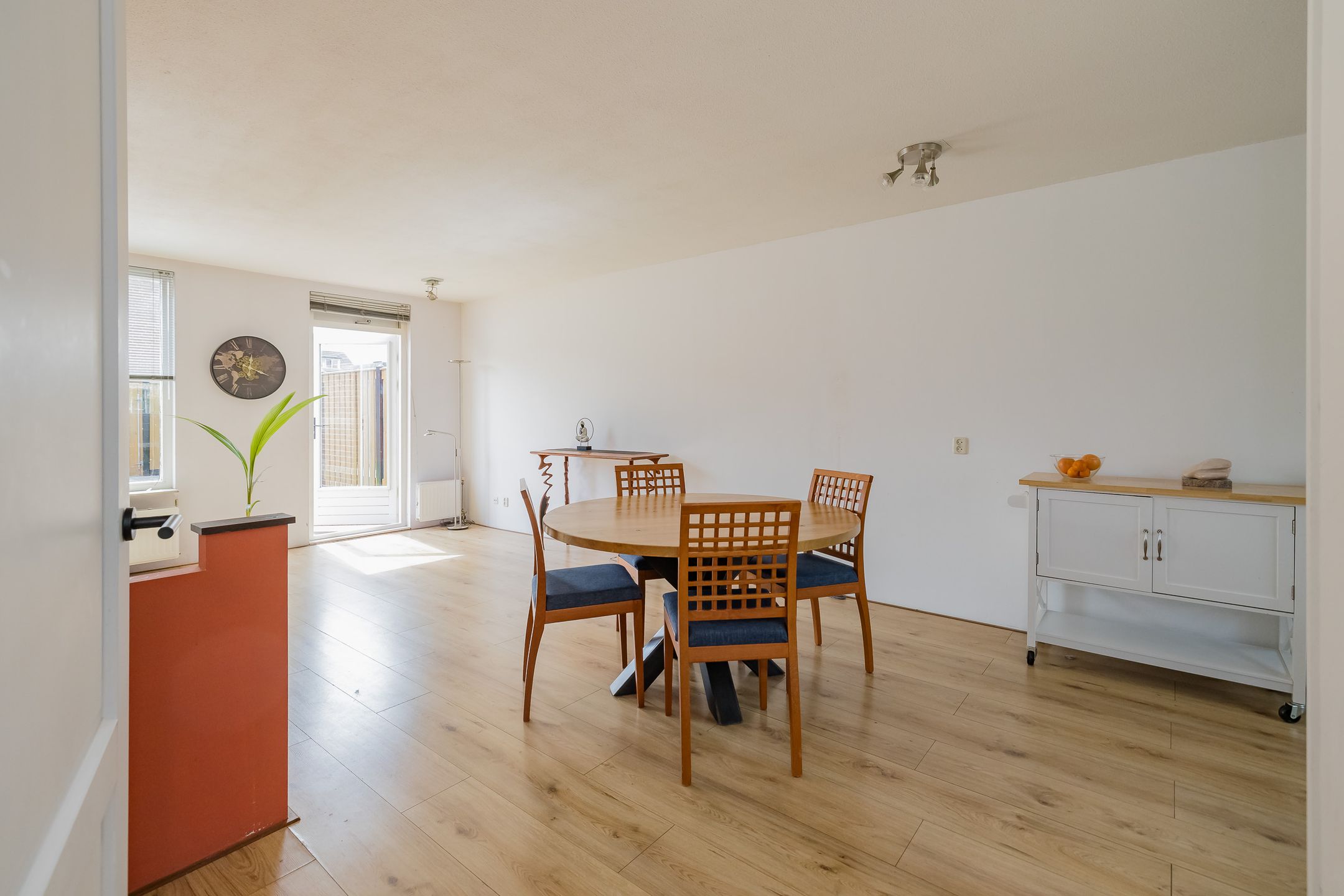 Spacious Four-Bedroom Terraced Home in Green Velserbroek — 15
