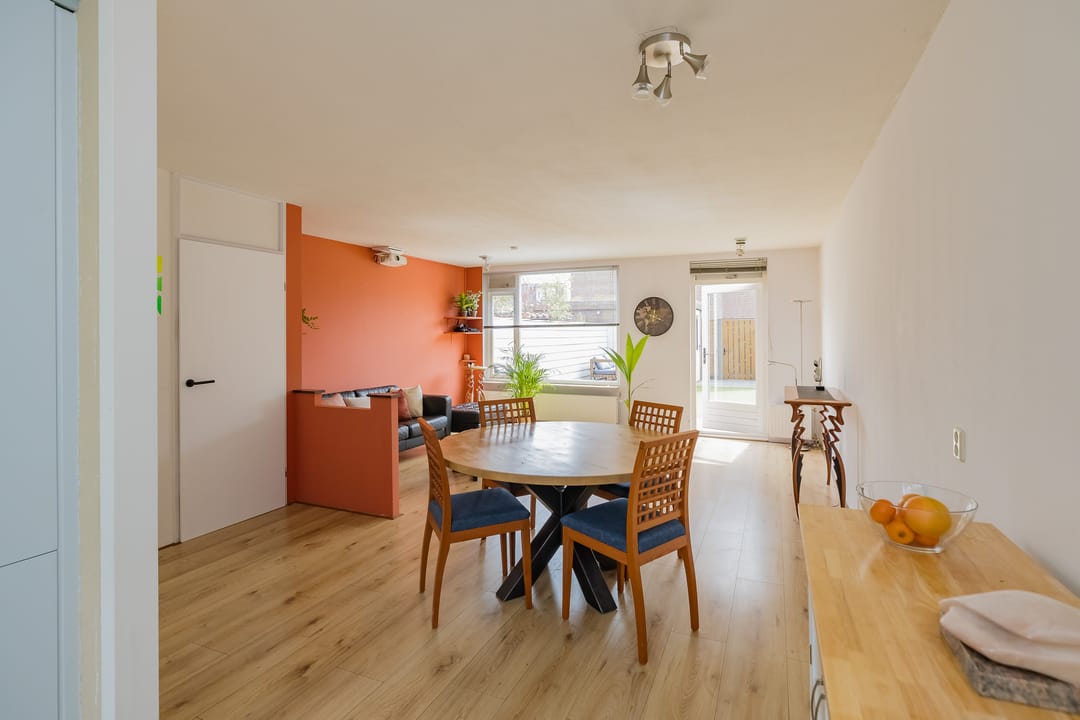 Spacious Four-Bedroom Terraced Home in Green Velserbroek — 16