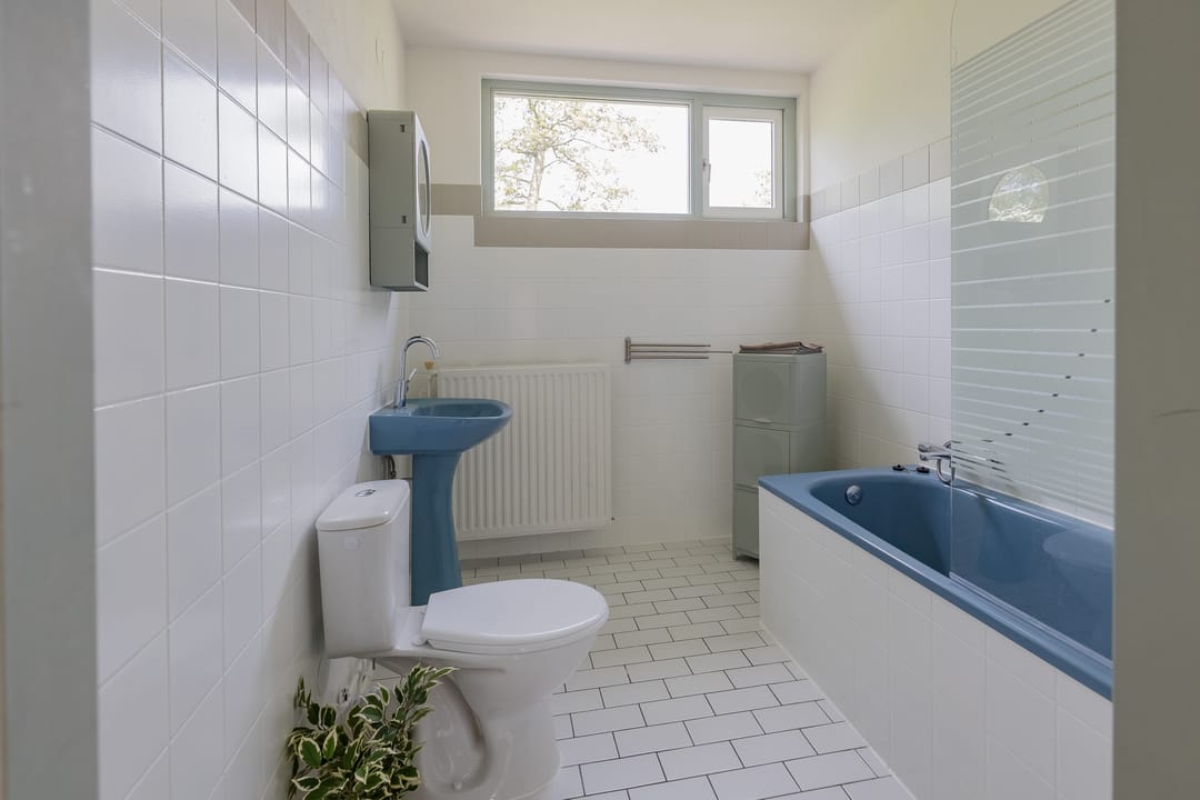 Spacious Four-Bedroom Terraced Home in Green Velserbroek — 37