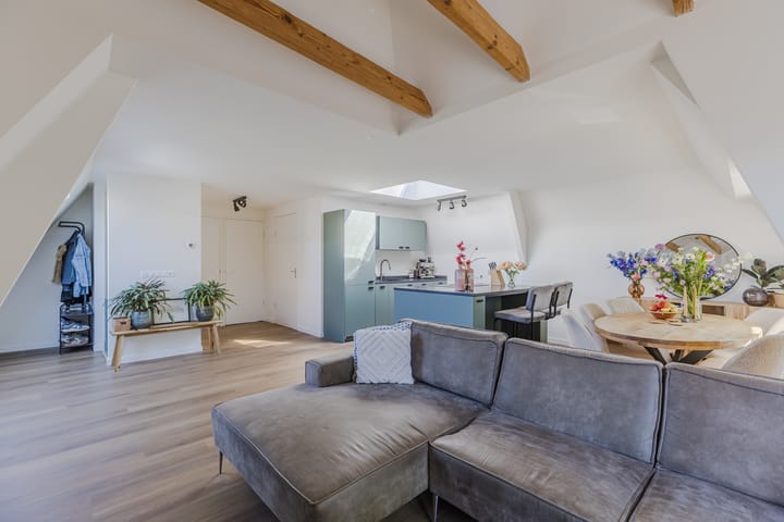 Appartement te koop: Oostzijde 92A, Zaandam