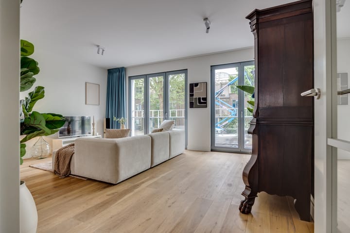 Photo 4 of David van Mollemstraat 141