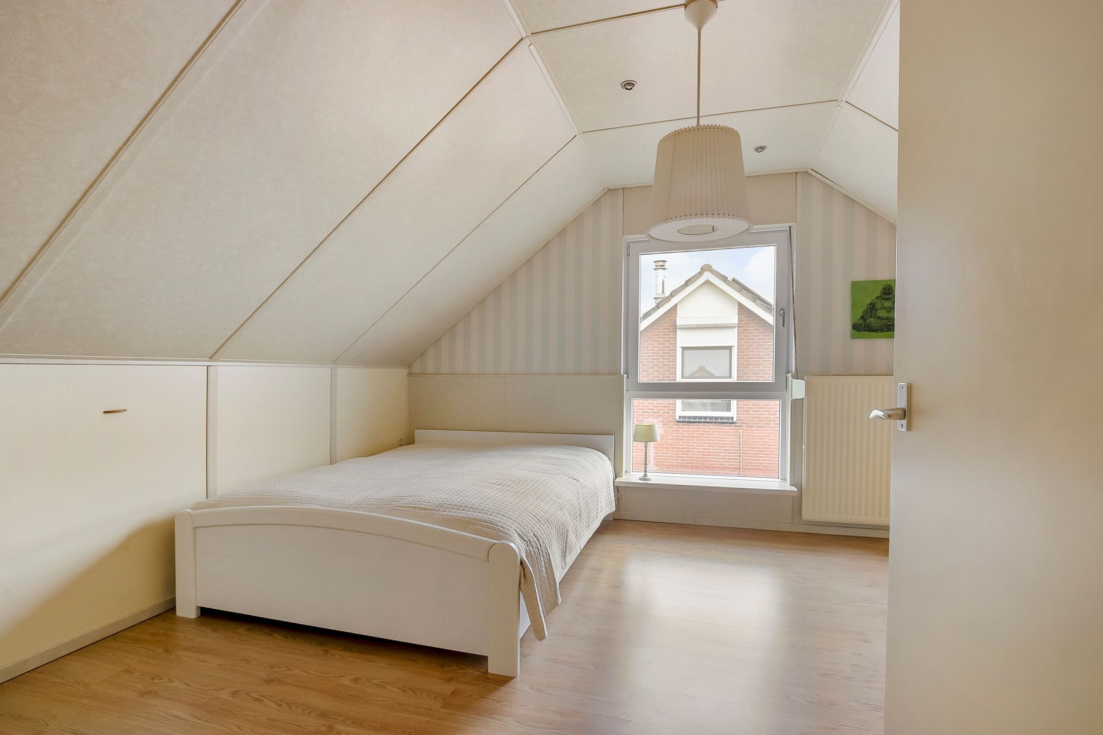 Spacious extended semi-detached family home with garage and deep garden in Lobith — 30