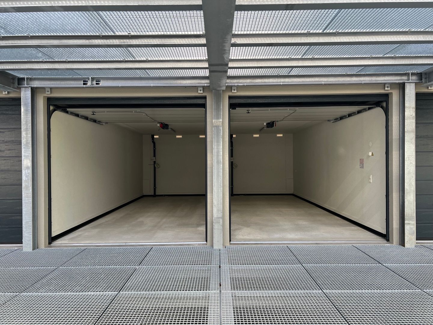 Bekijk foto 1 van Leidekkerstraat 4-b6