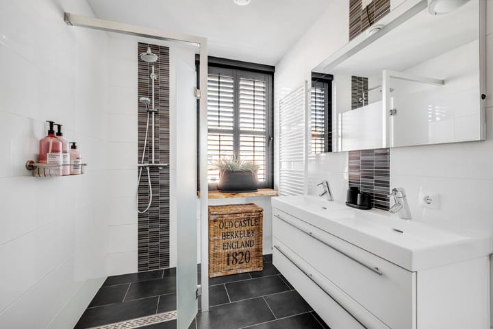 Tussenwoning te koop: Dijkgraaf 54, Brielle