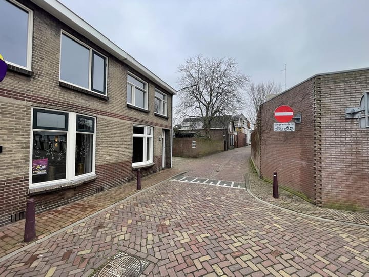 Photo 2 of Papenstraat 4