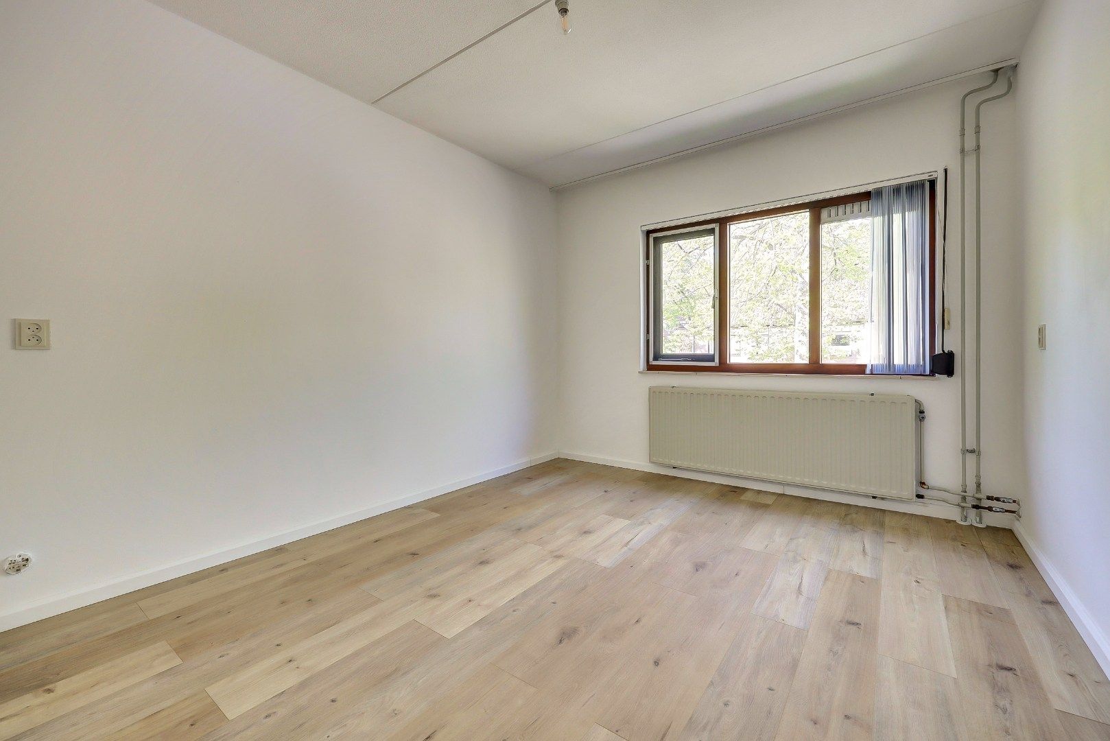 Photo 12 of Hammerfeststraat 70
