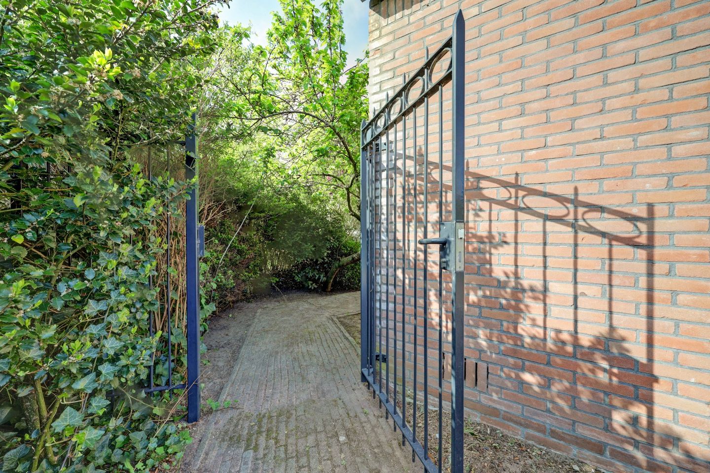 Photo 40 of Hammerfeststraat 70