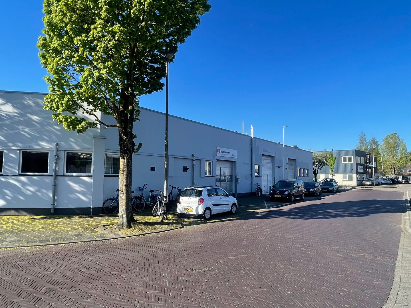 View photo 5 of Hooftlaan 73