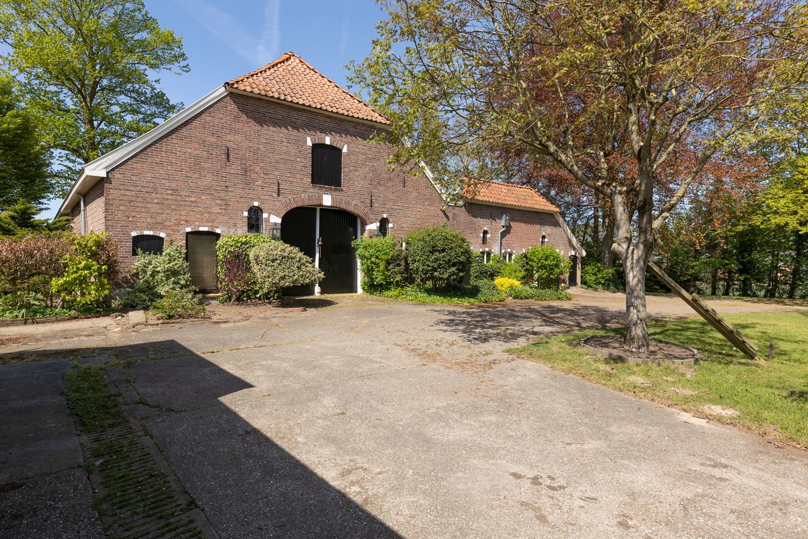 Photo 63 of Leugemorsweg 1