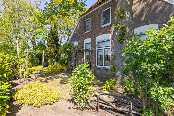 Foto 3 van Leugemorsweg 1