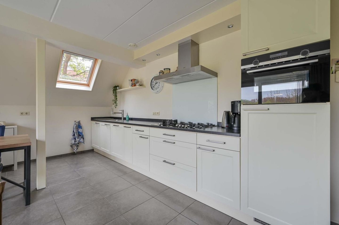 Photo 10 of De Rug 3-283