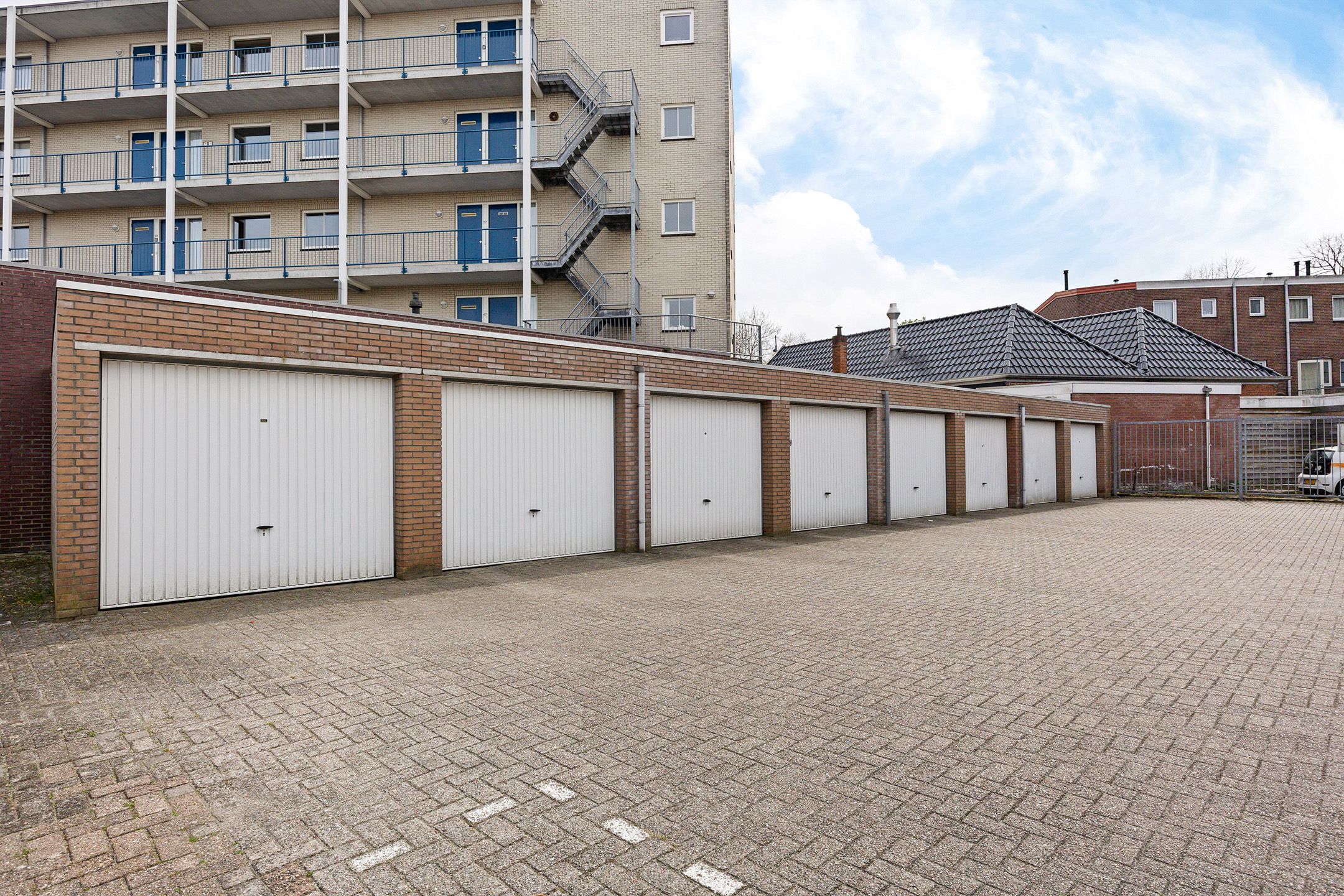 Photo 42 of Weerdingerstraat 249-G