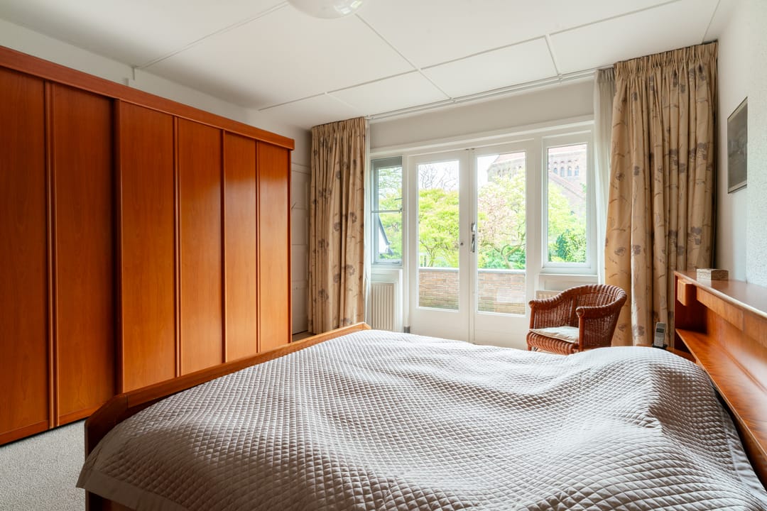 Photo 37 of Huygensweg 19