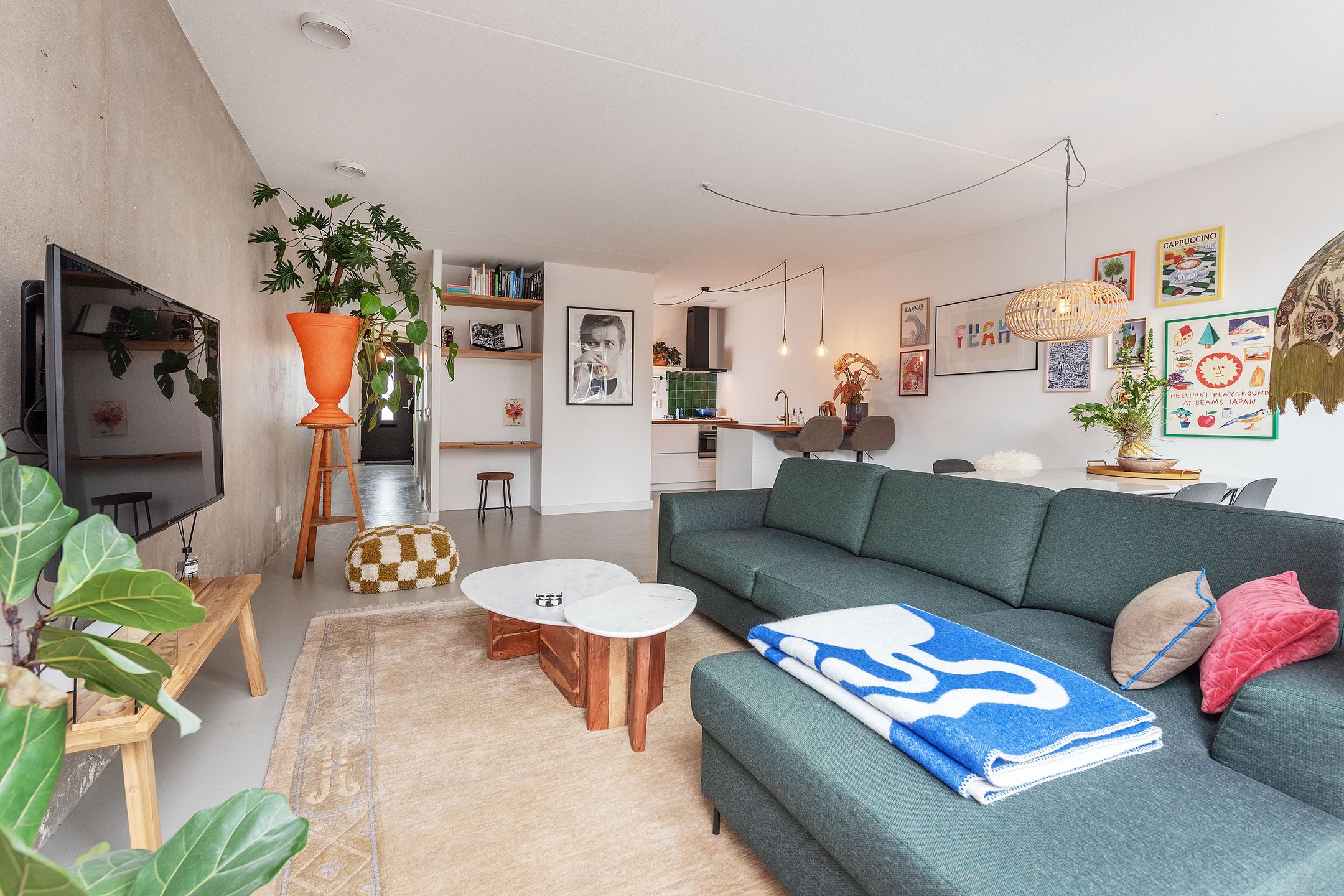 Modern Waterfront Apartment with Private Boat Mooring in Aalsmeer Centrum — 9