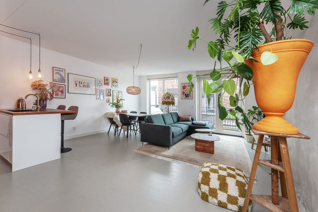 Modern Waterfront Apartment with Private Boat Mooring in Aalsmeer Centrum — 7