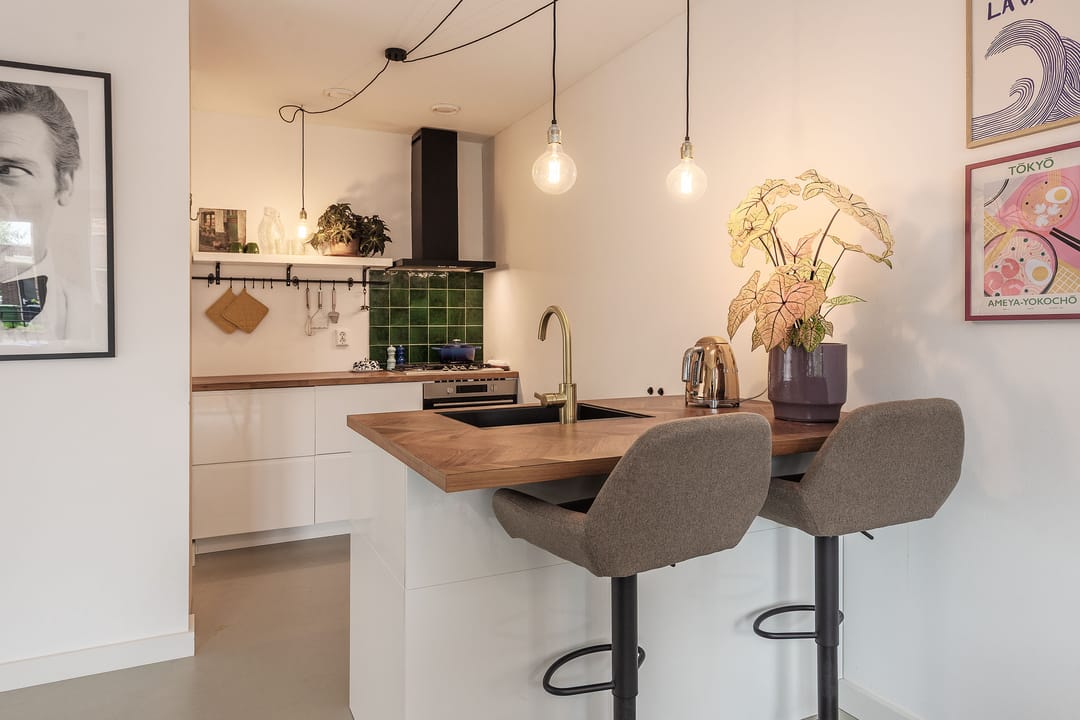 Modern Waterfront Apartment with Private Boat Mooring in Aalsmeer Centrum — 11