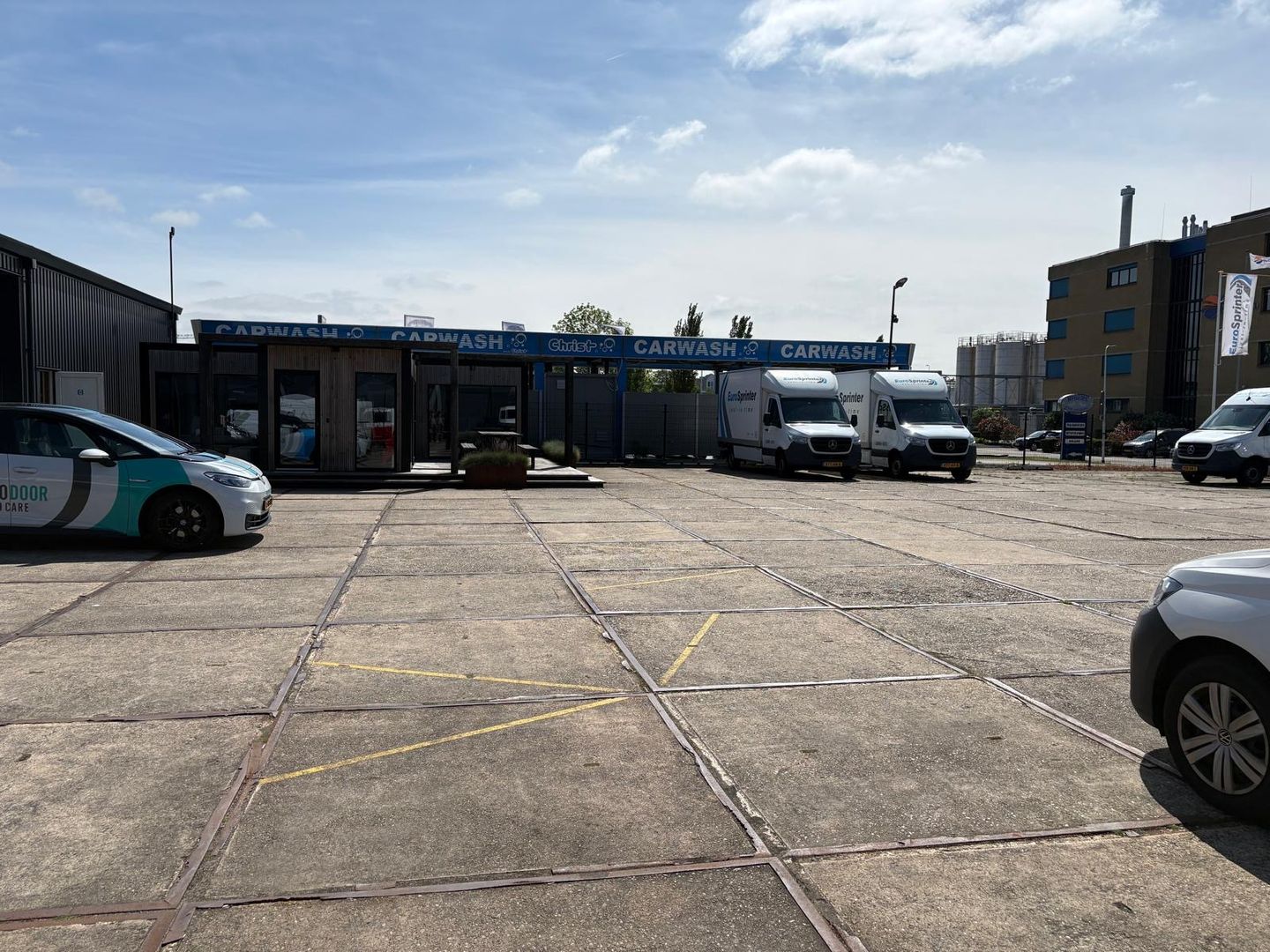 View photo 2 of Industrieweg 10