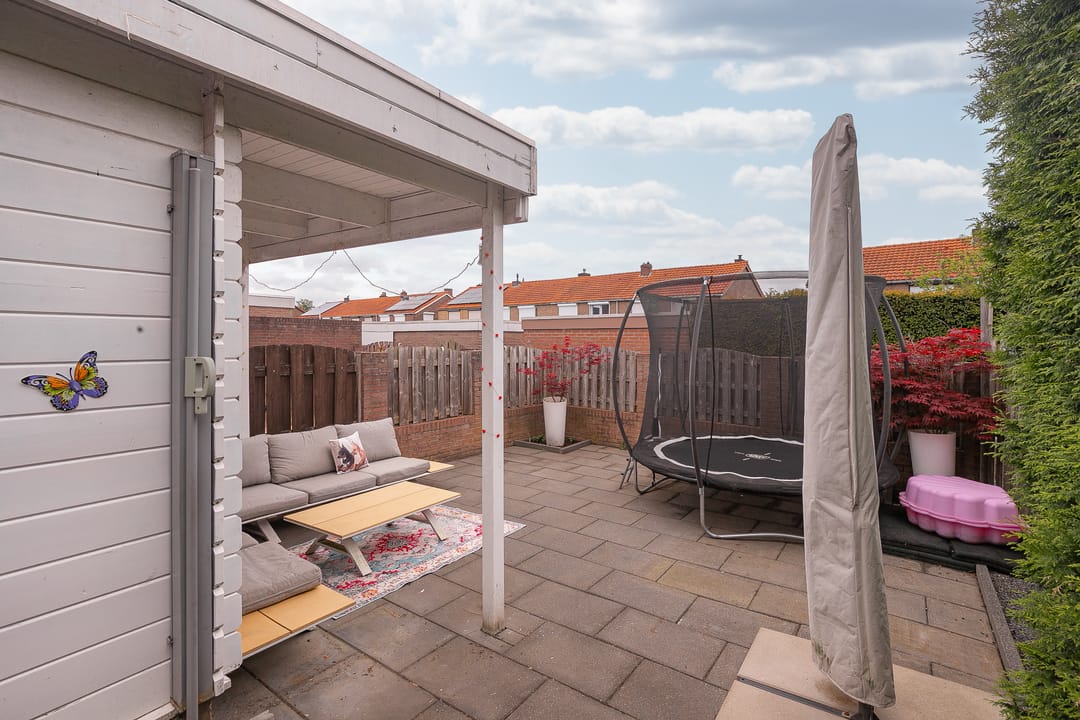 Photo 16 of Emmastraat 73